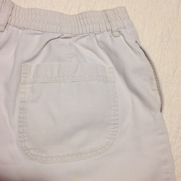 Eddie Bauer Shorts Ivory Drawstring Waist Zipper - Picture 8 of 8